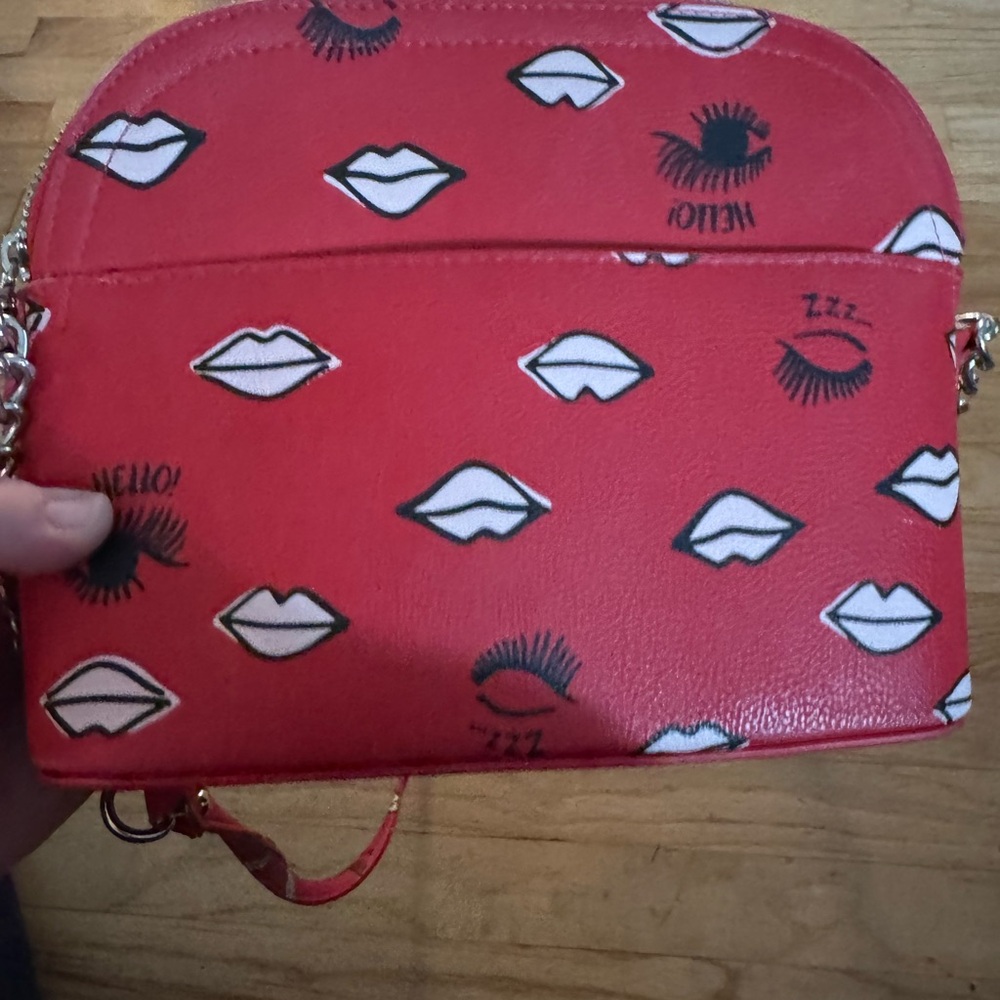 Betsy Johnson, red eyes and lips, Crossbody purse